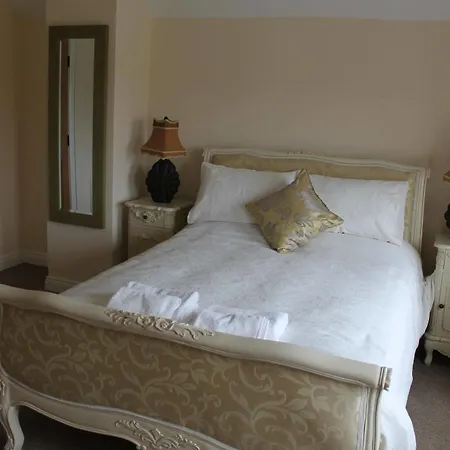 Quay Rest Holiday home