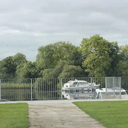 Quay Rest Holiday home